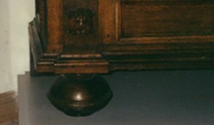 Schrankfuss